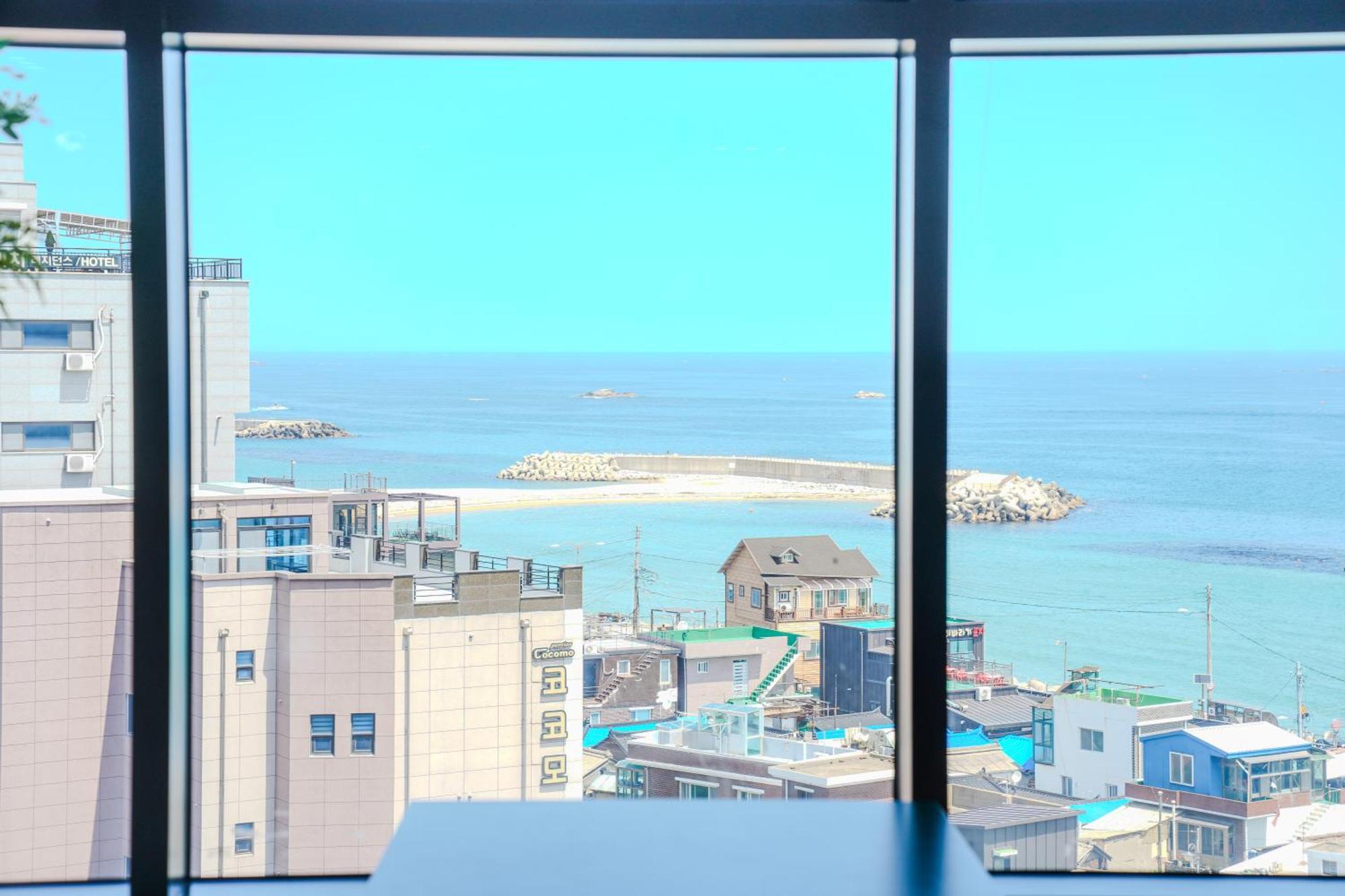 More Than Sokcho Hotell Exteriör bild